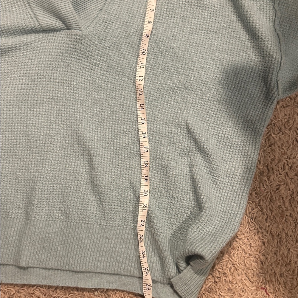 Sweater - Picture 4 of 6